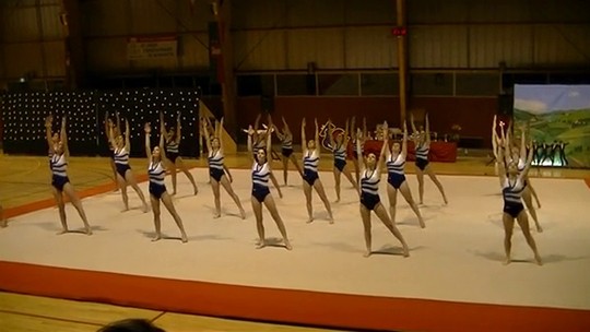 Les HIRONDELLES ont fait leur RENTREE 2013-2014 ! - Les Hirondelles de  Villefranche - Gymnastique