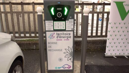 Villefranche-sur-Saône installe des Bornes de recharges pour véhicules électriques